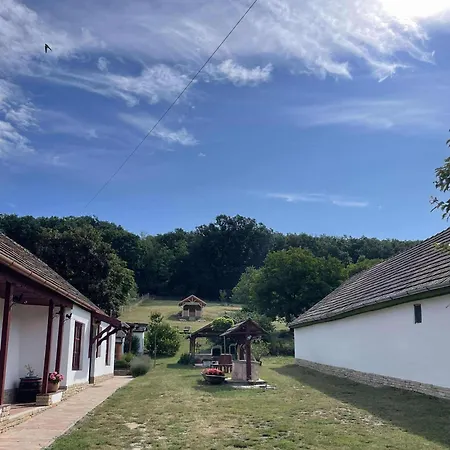 Puszta Pagony Vendeghaz *